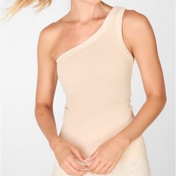 Fabletics Tops - Fabletics Cream Ariah Seamless One Shoulder Athletic Tank Top